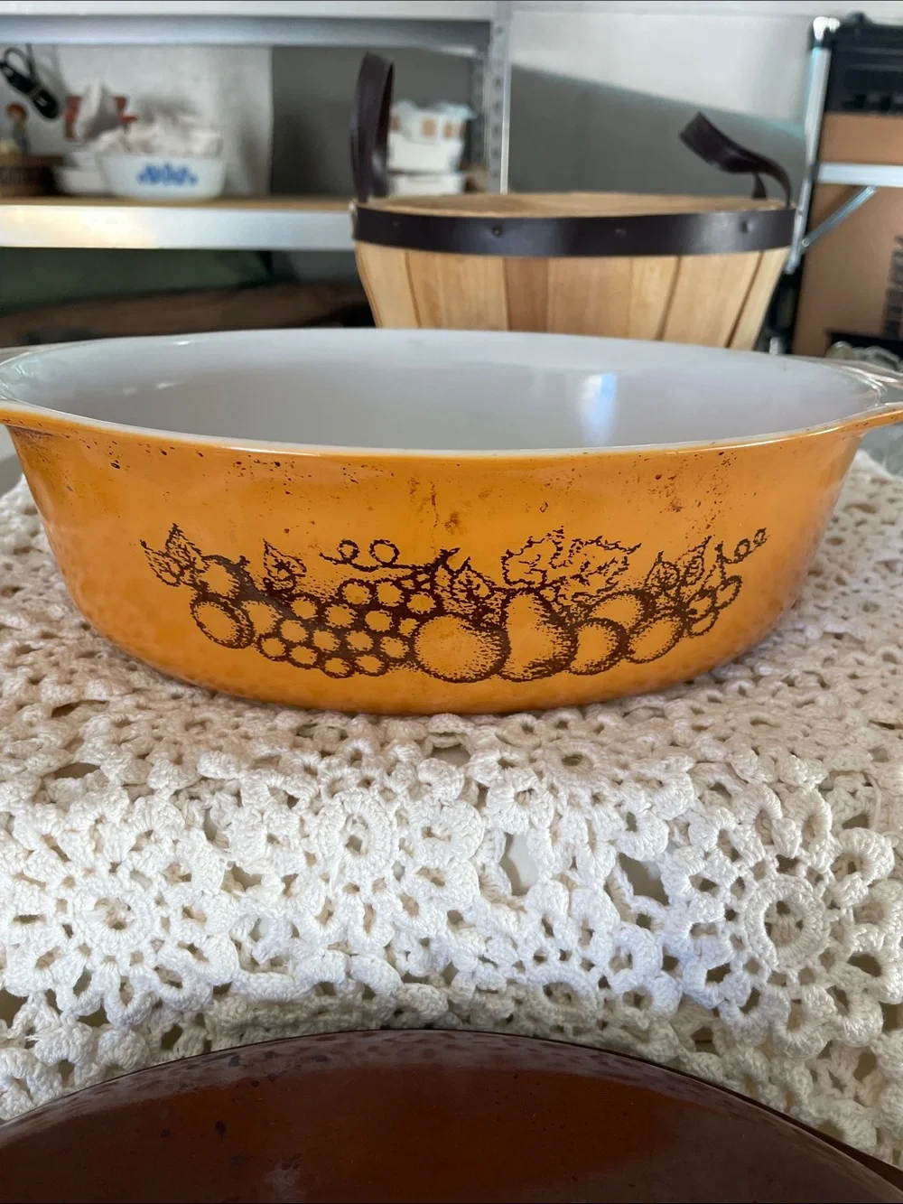 Vintage Pyrex old Orchard Fruit Brown Casserole